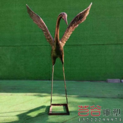 铜鹤雕塑